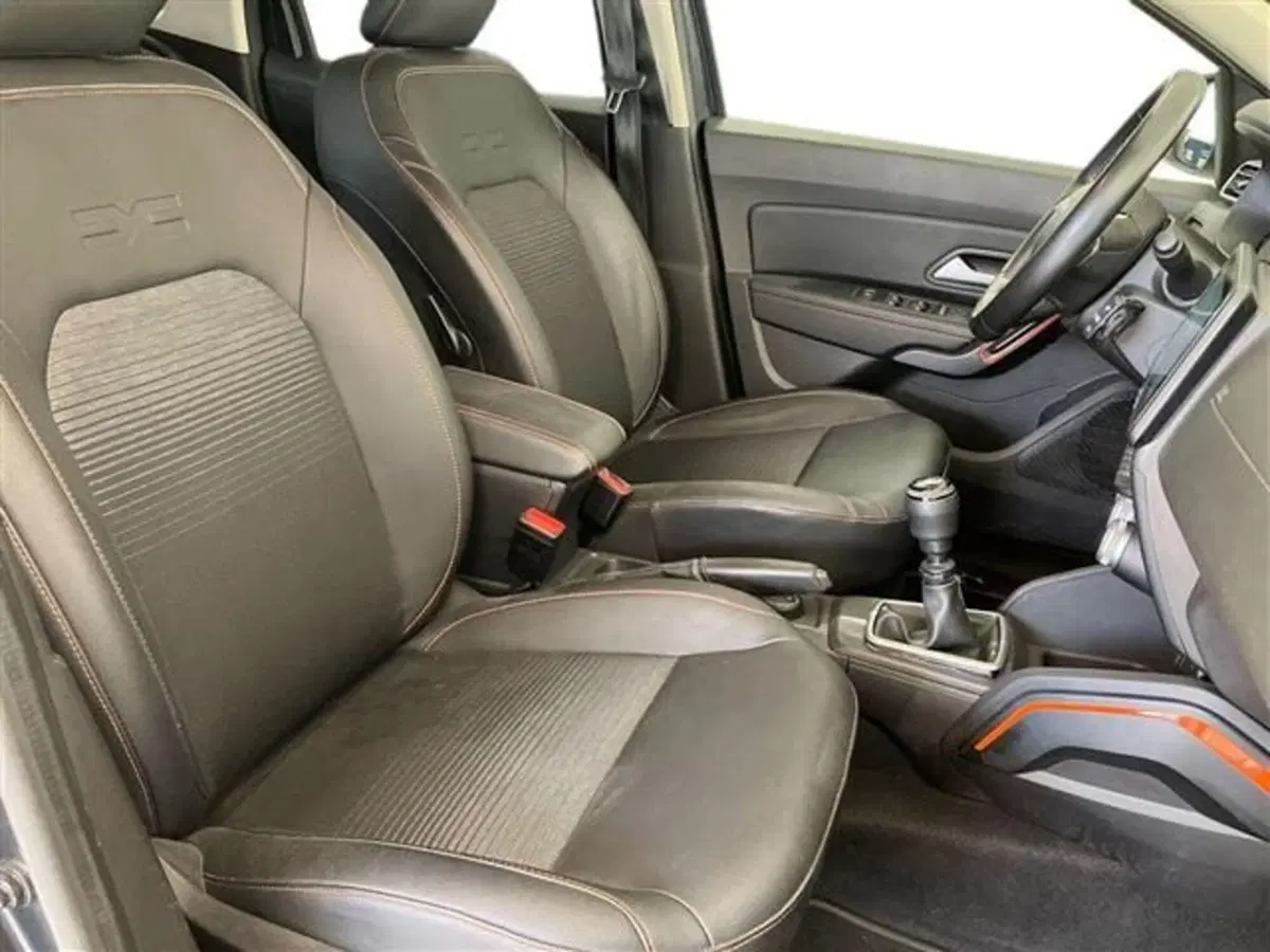 Dacia Duster usata a Como (12)
