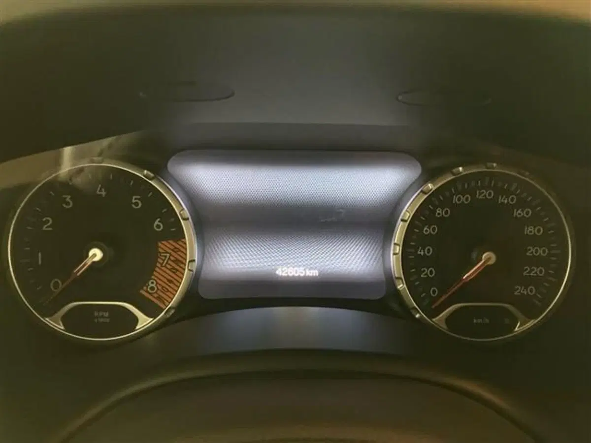 Jeep Renegade usata a Como (13)