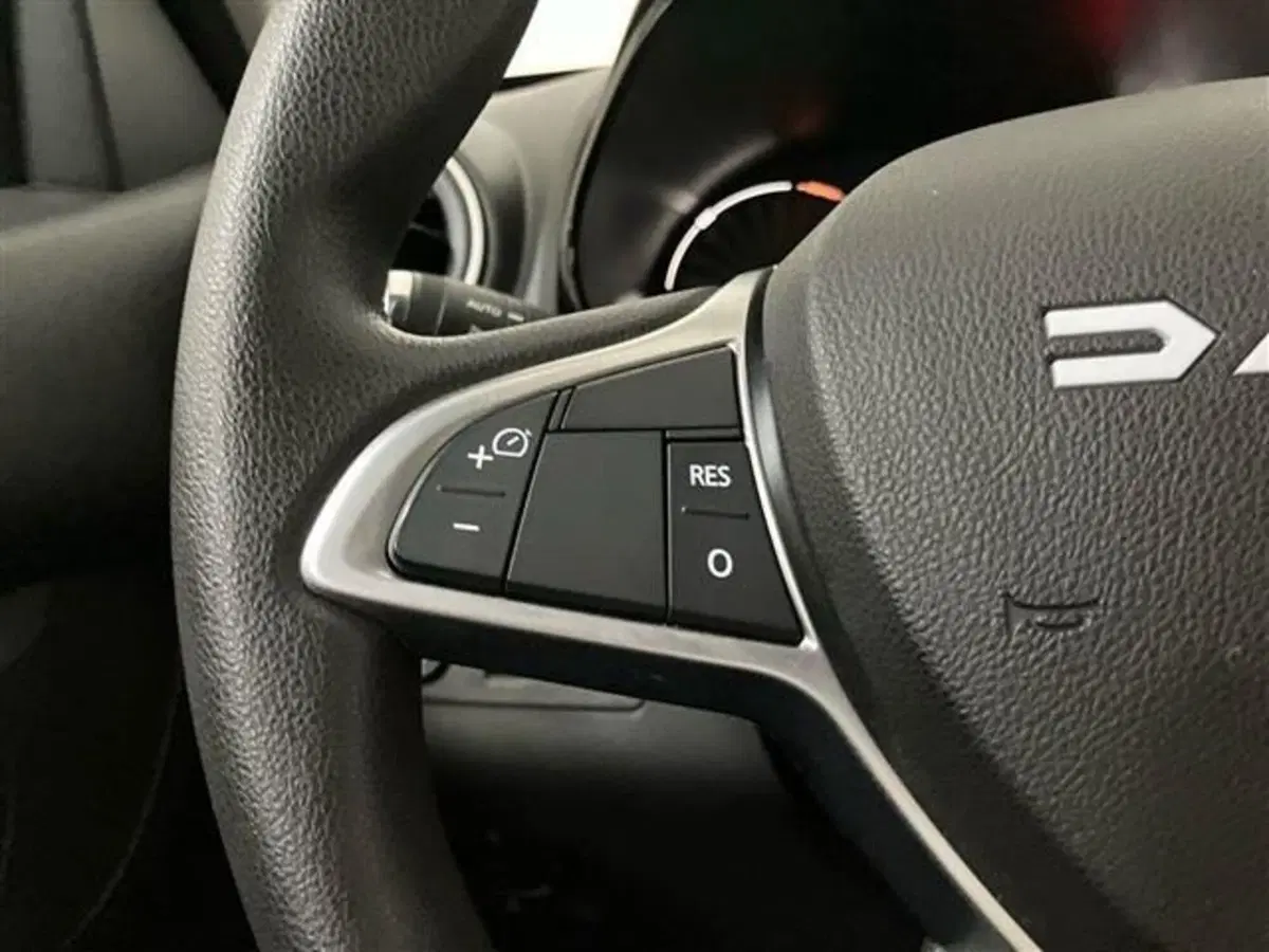 Dacia Spring usata a Como (17)