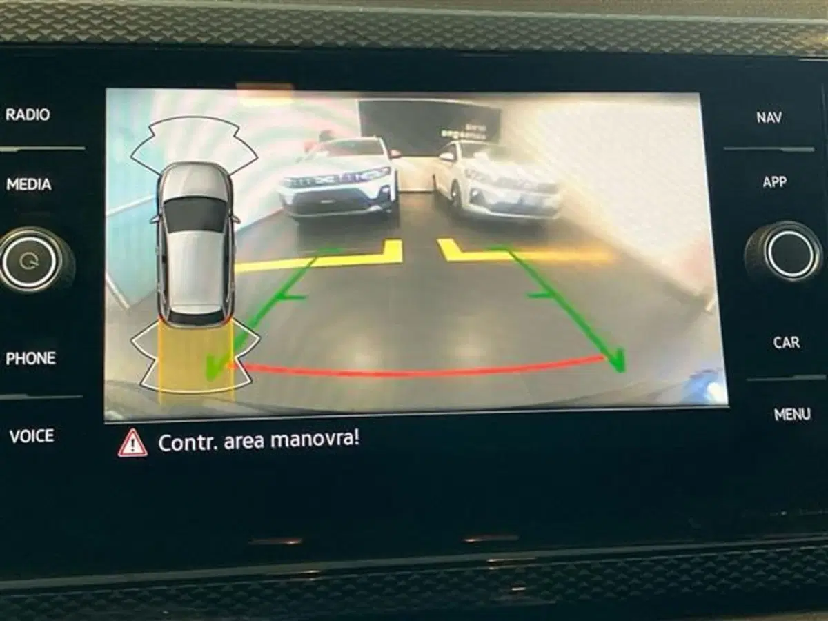 Volkswagen Polo usata a Como (13)