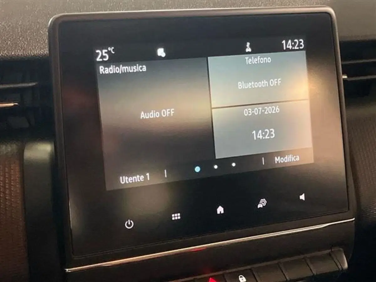 Renault Clio usata a Como (15)