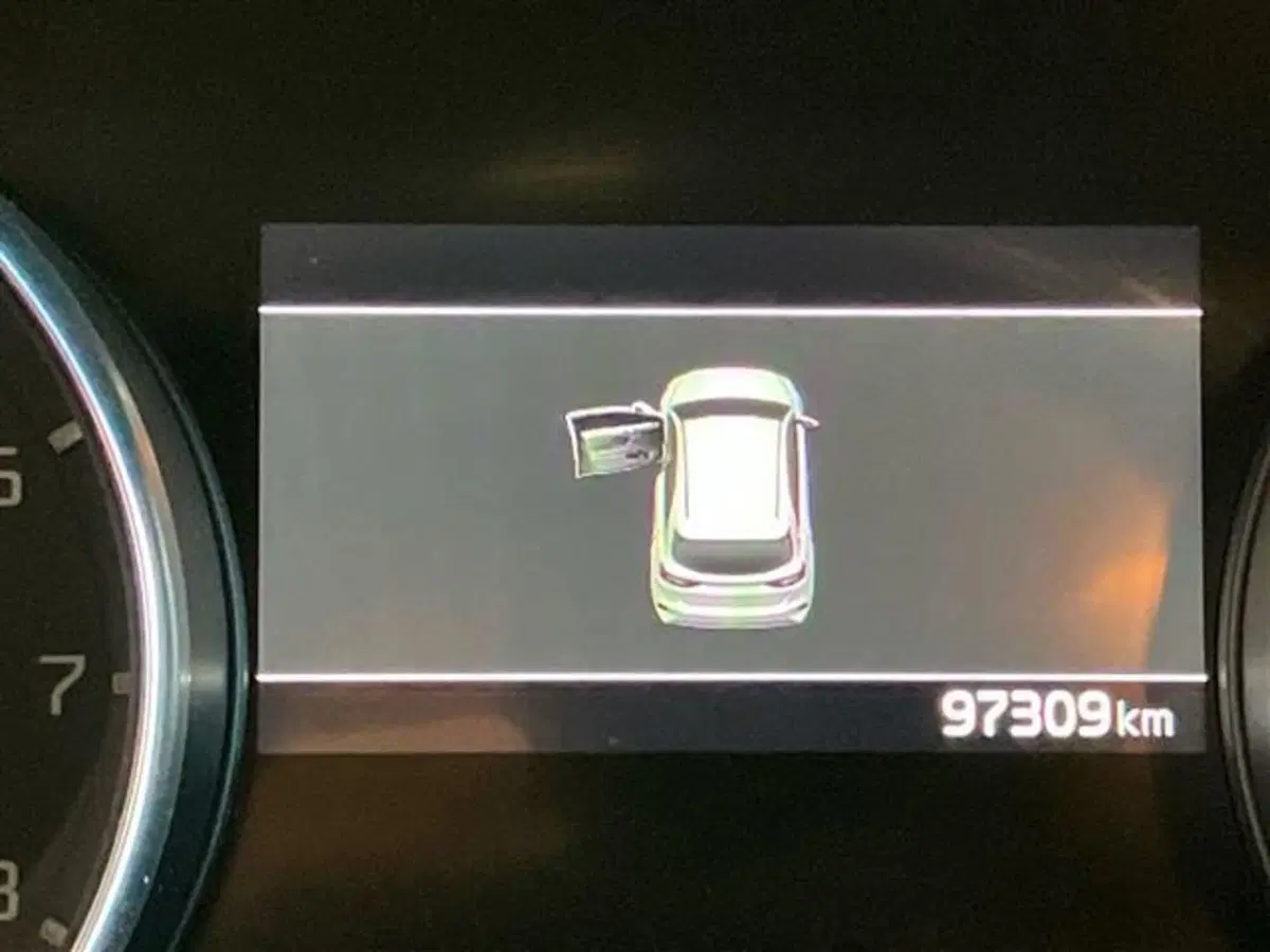 Kia XCeed usata a Como (14)
