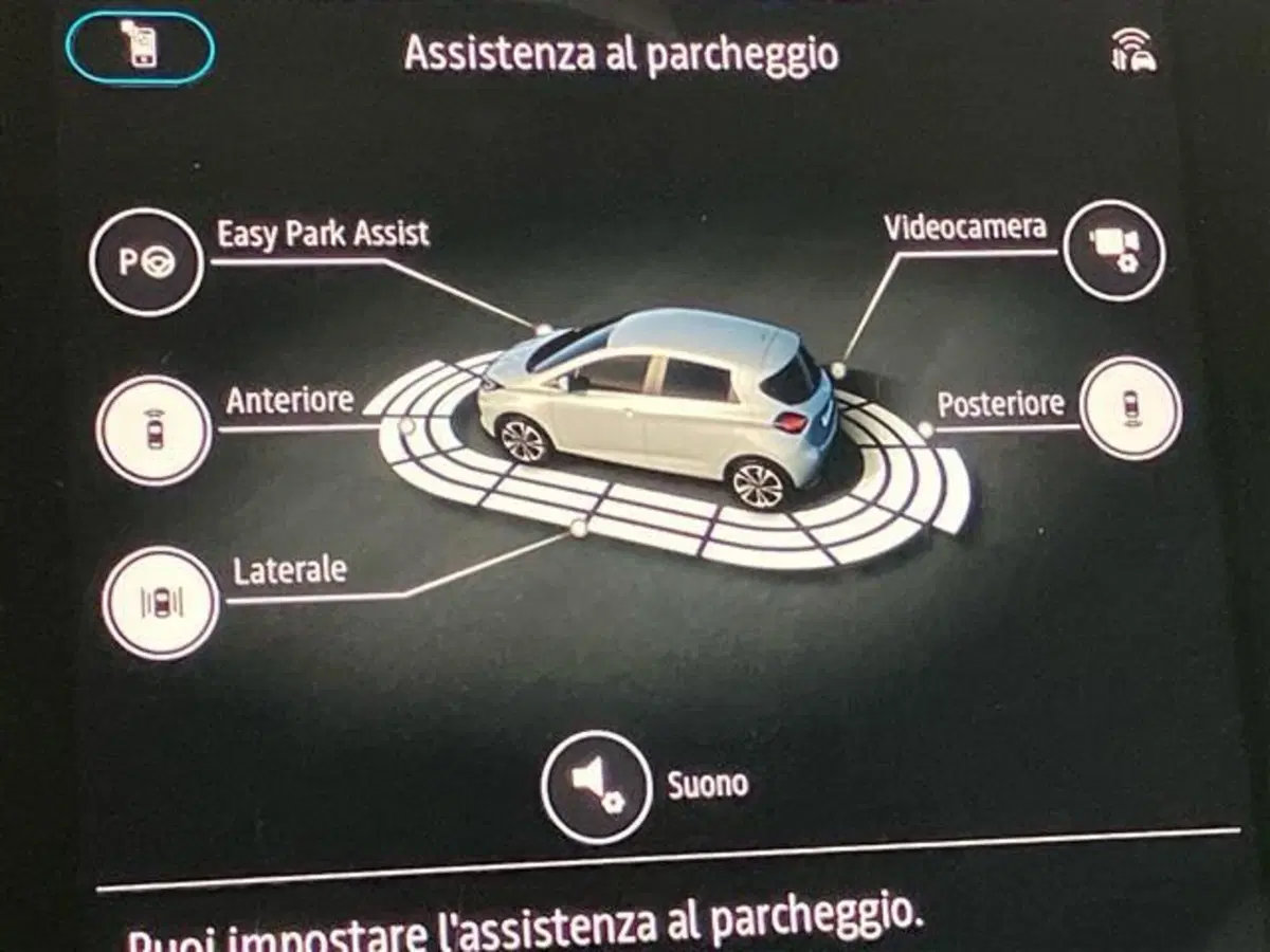 Renault Zoe usata a Como (17)