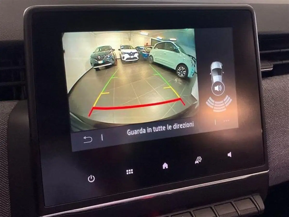 Renault Clio usata a Como (13)