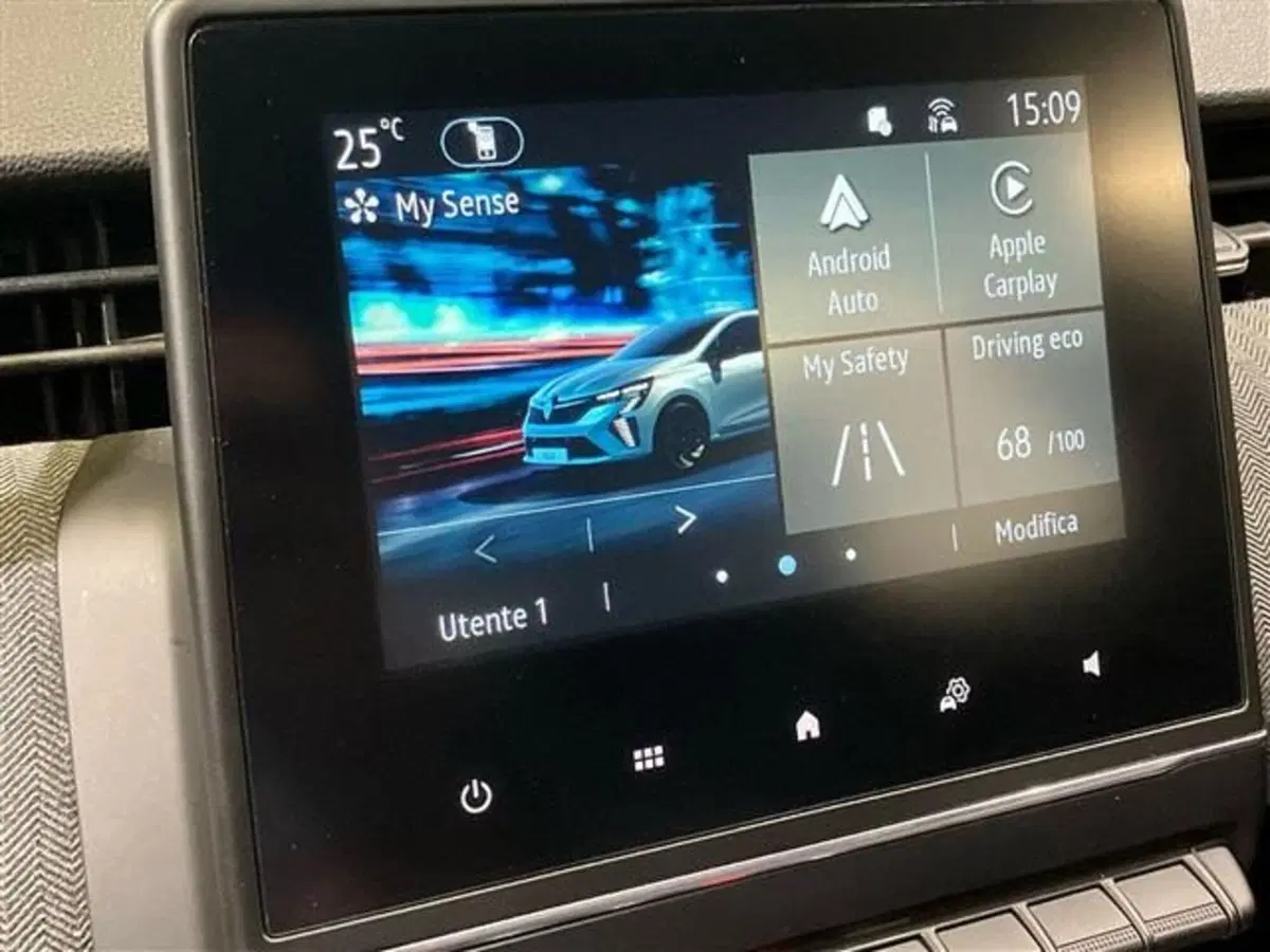 Renault Clio usata a Como (14)