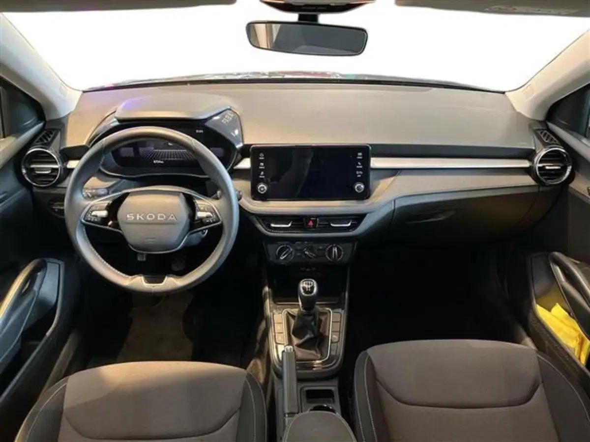 Skoda Fabia usata a Como (9)