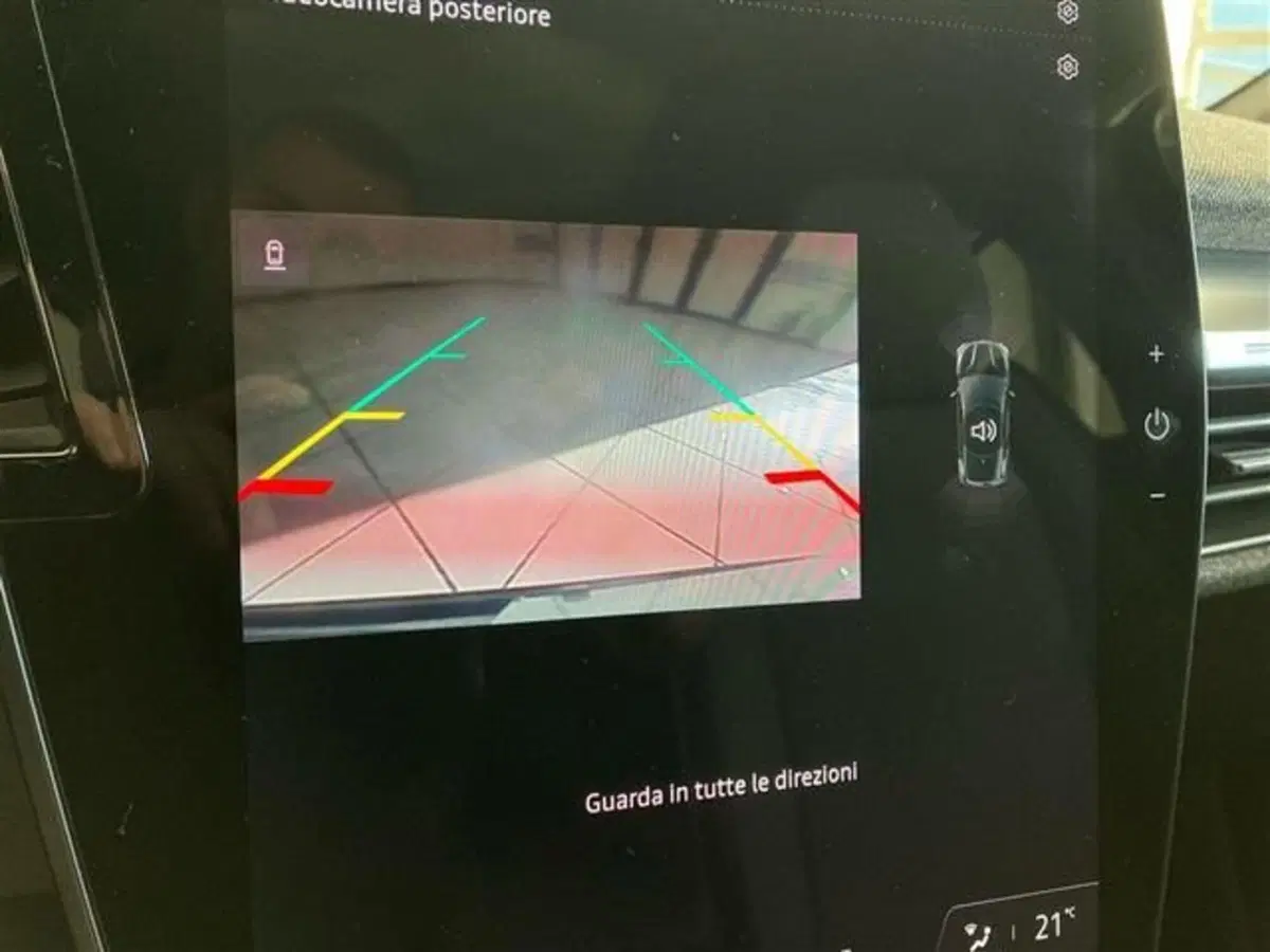 Renault Megane E-Tech Electric usata a Como (14)