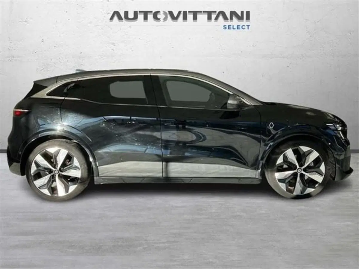 Renault Megane E-Tech Electric usata a Como (5)