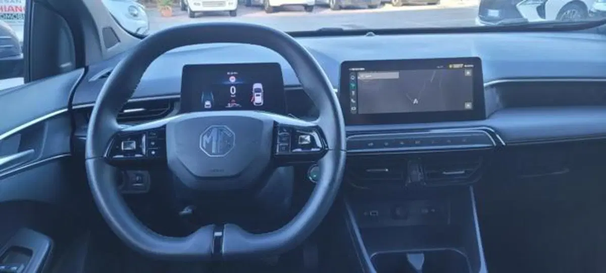Mg MG3 usata a Napoli (10)