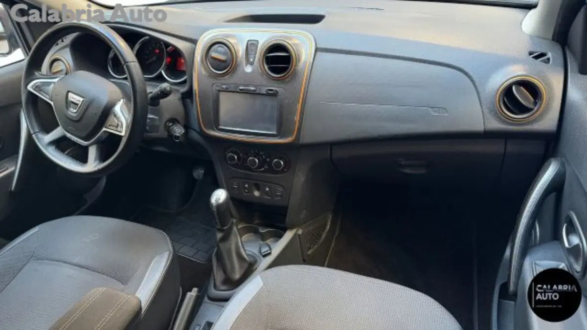 Dacia Sandero usata a Reggio Calabria (9)