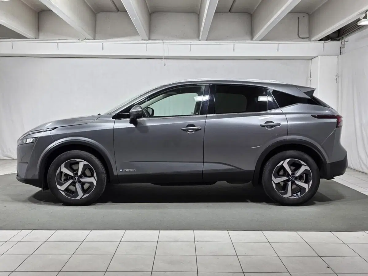 Nissan Qashqai usata a Sondrio (2)
