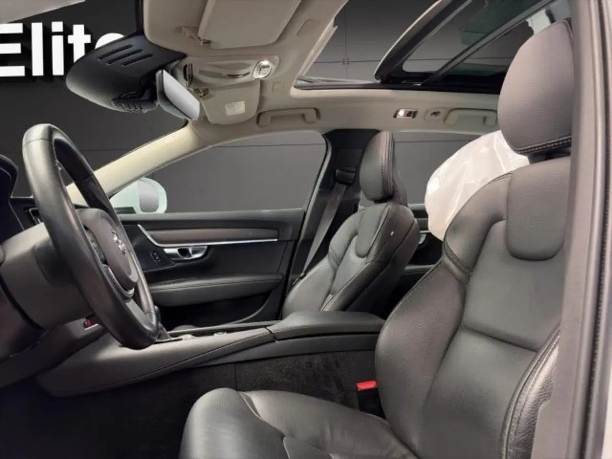 Volvo V90 Cross Country usata a Novara (11)