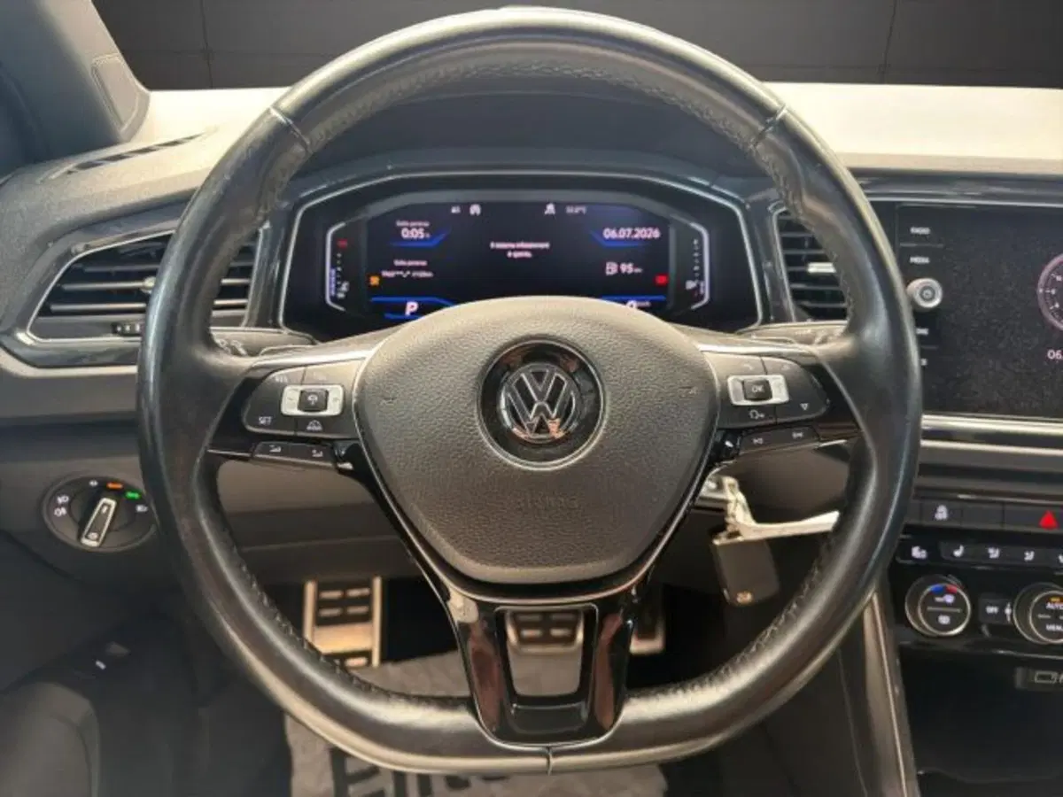 Volkswagen T-Roc usata a Novara (8)