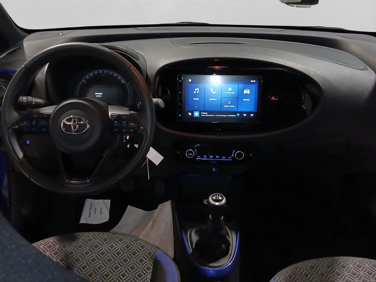 Toyota Aygo X usata a Genova (11)