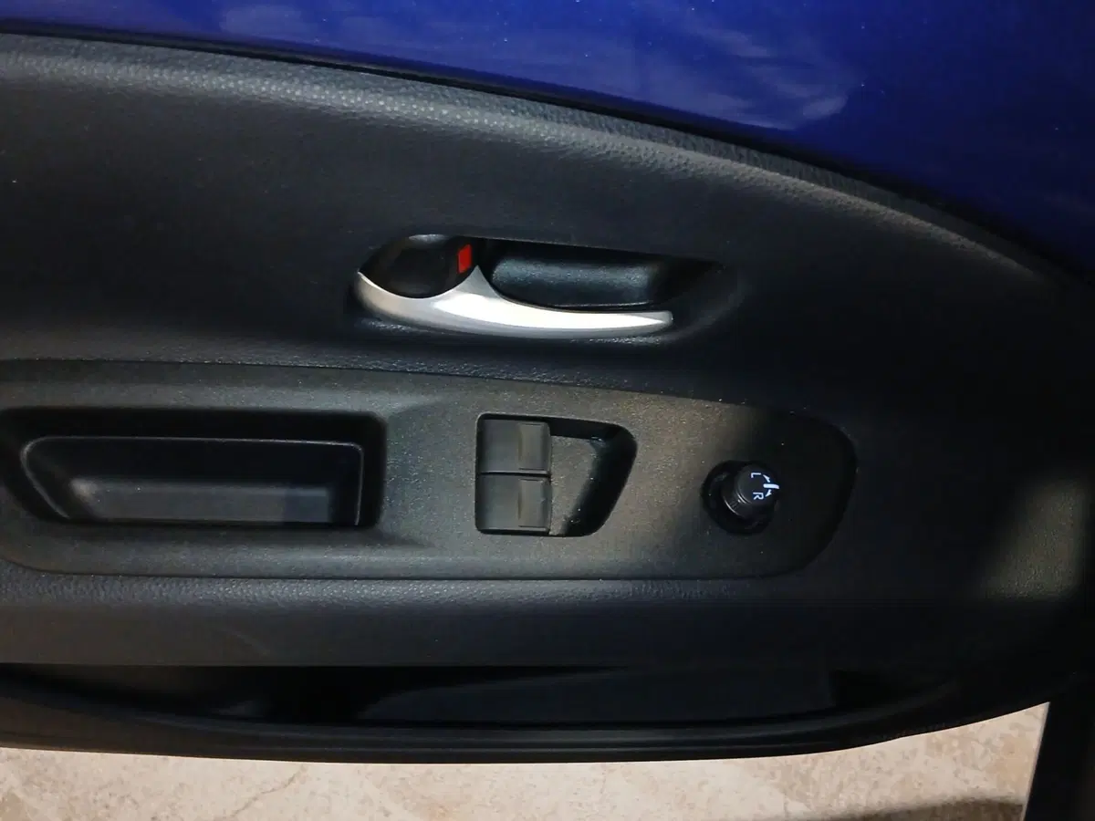 Toyota Aygo X usata a Genova (12)