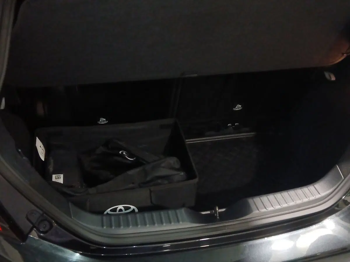 Toyota Aygo X usata a Genova (17)