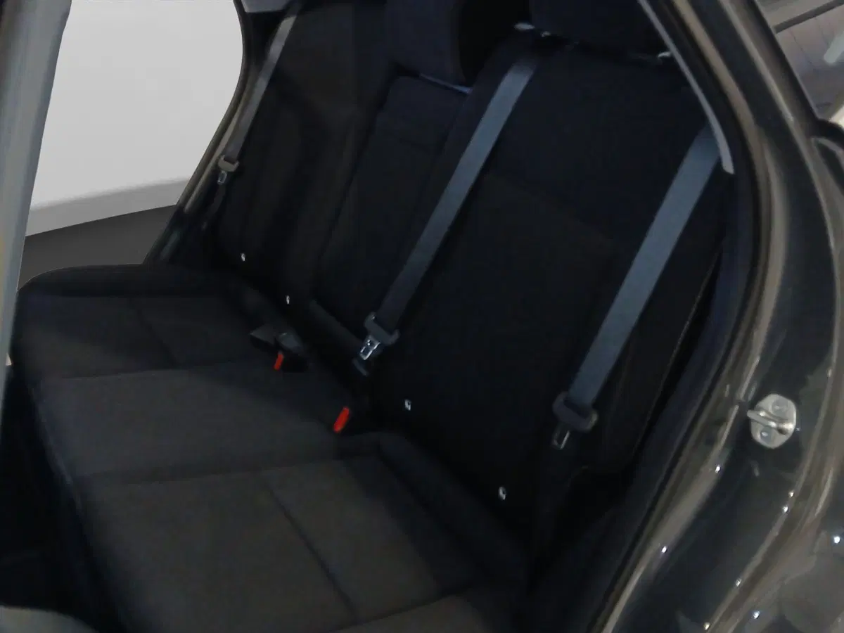 Hyundai Kona usata a Genova (10)
