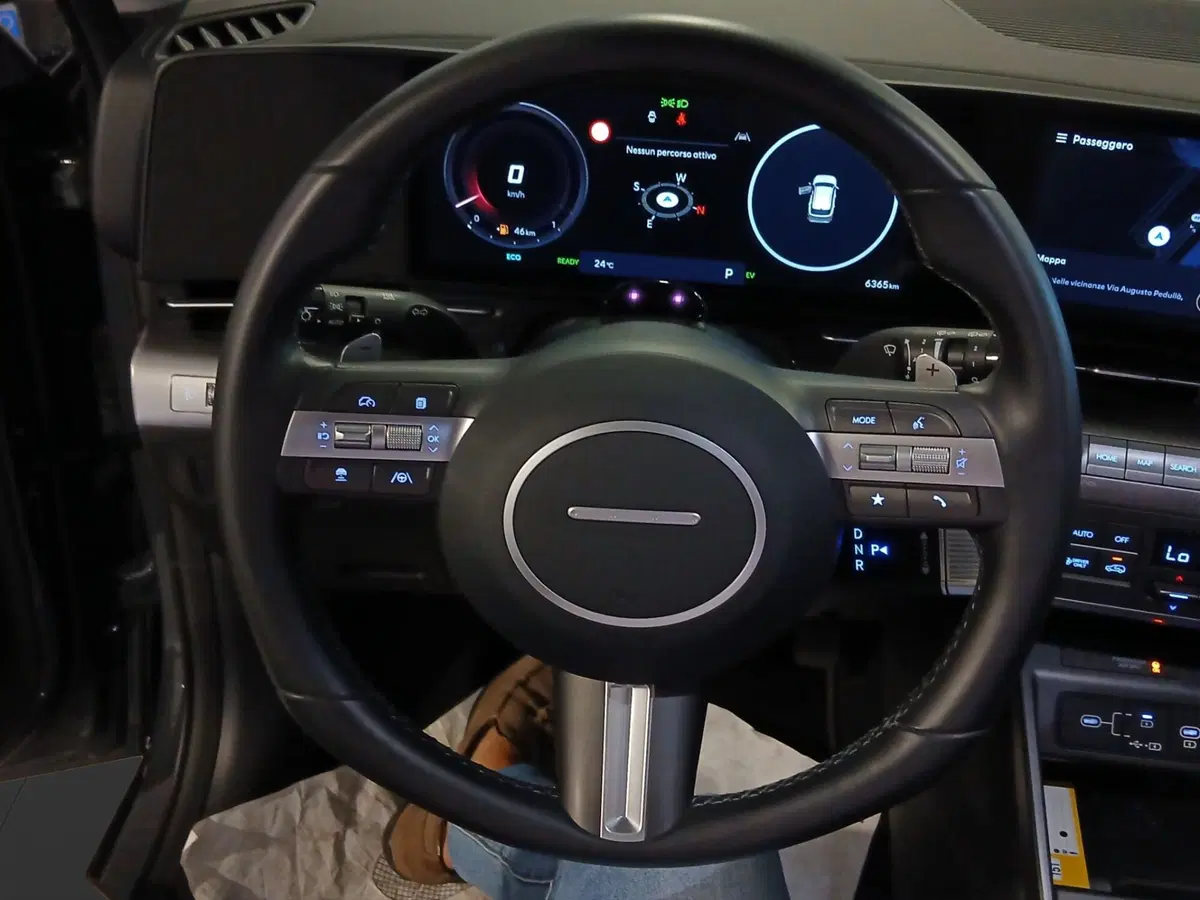 Hyundai Kona usata a Genova (14)