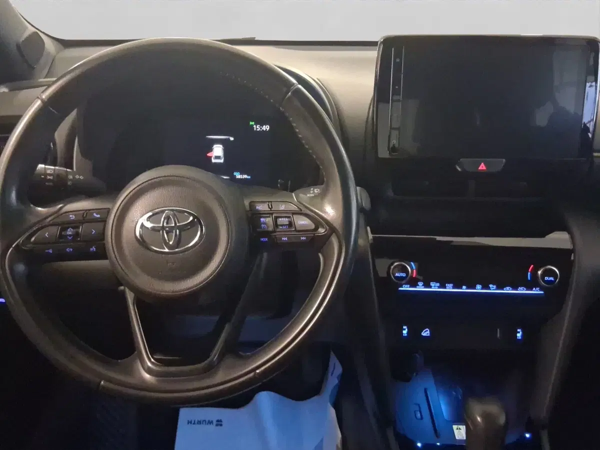 Toyota Yaris Cross usata a Genova (11)
