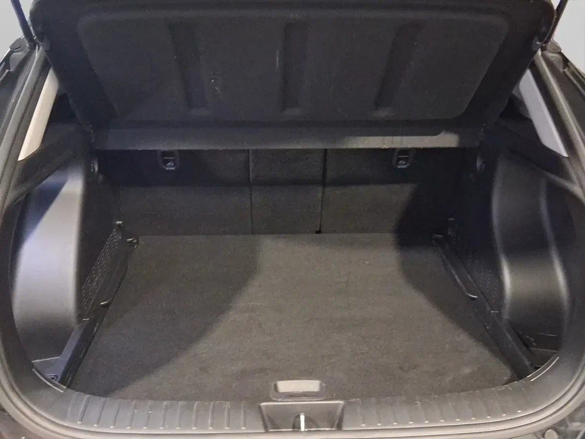 Hyundai Kona usata a Genova (17)