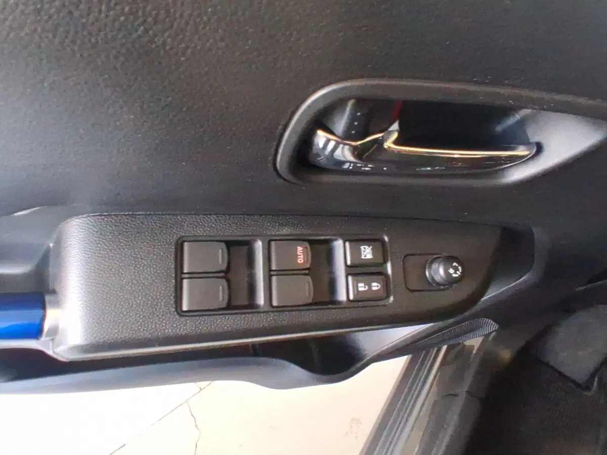 Suzuki Ignis usata a Genova (11)