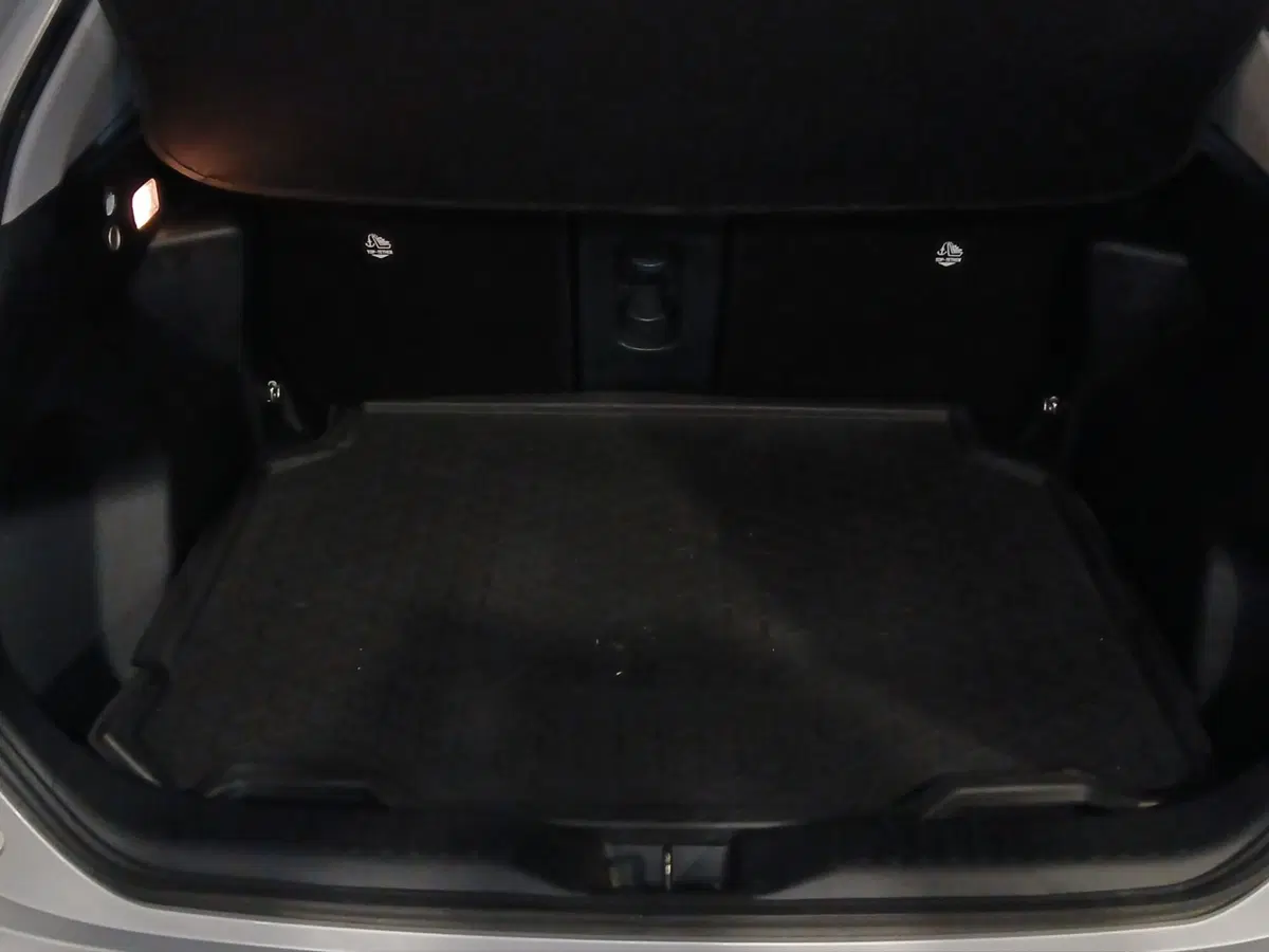 Toyota Yaris Cross usata a Genova (17)