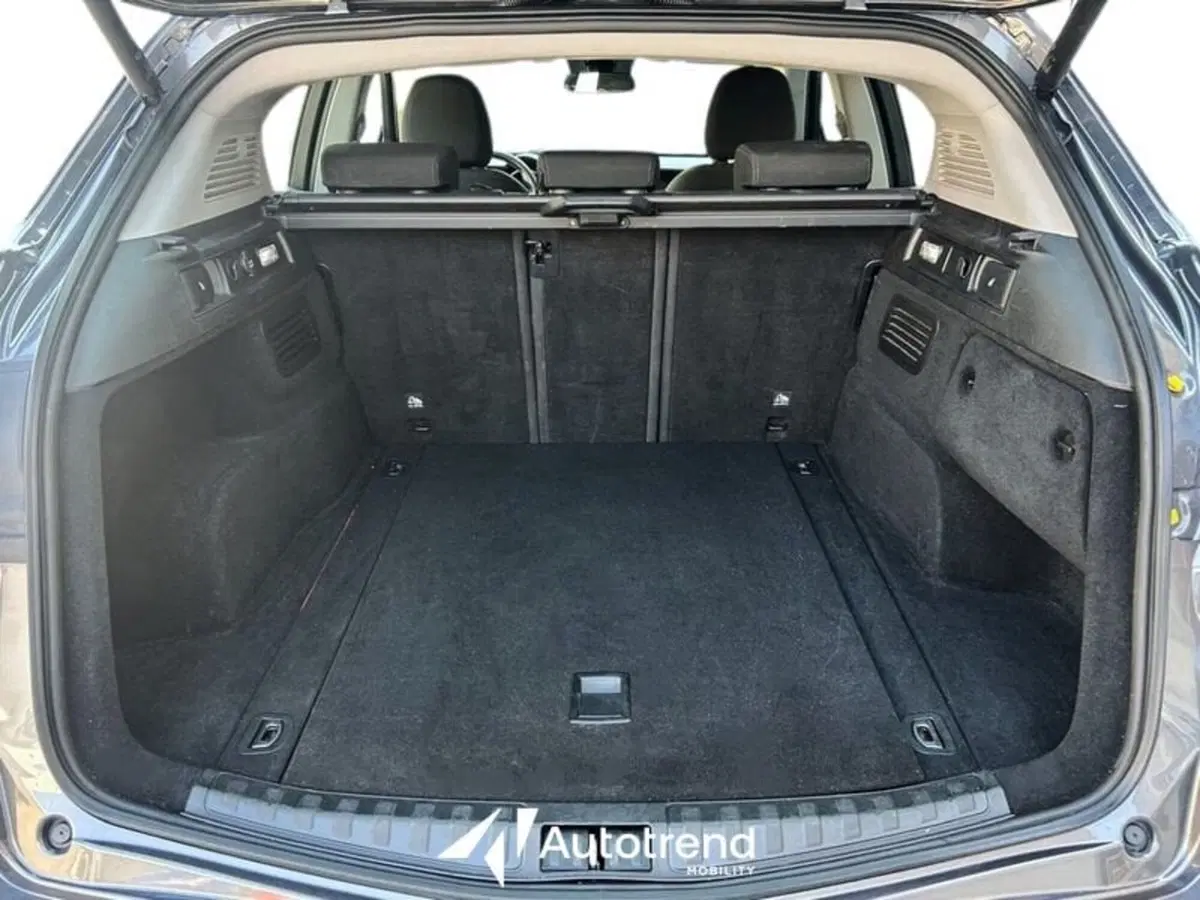 Alfa Romeo Stelvio usata a Lecce (17)