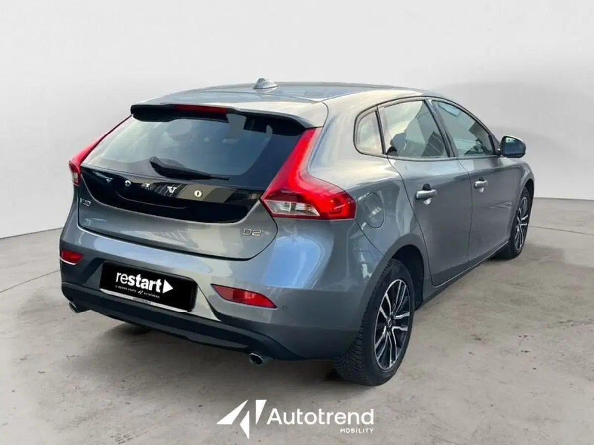 Volvo V40 usata a Lecce (2)