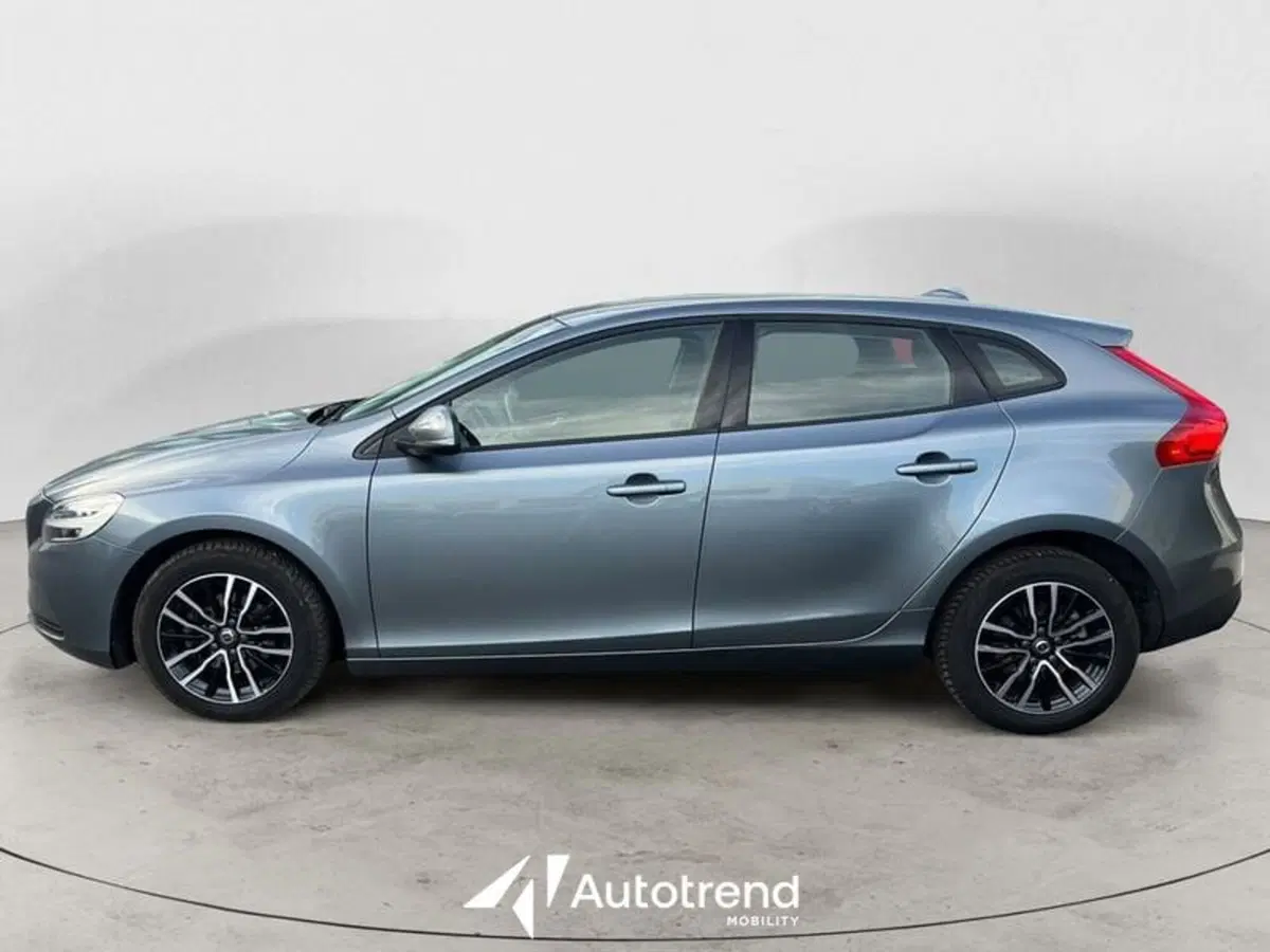 Volvo V40 usata a Lecce (5)
