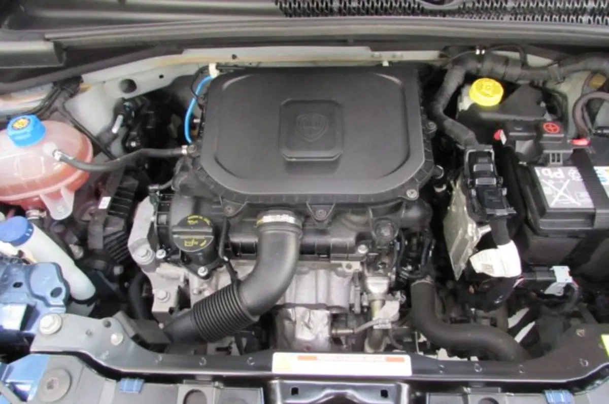Lancia Ypsilon usata a Milano (18)