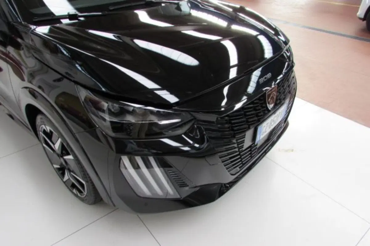 Peugeot 208 usata a Milano (17)