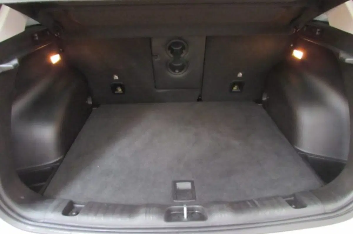Jeep Compass usata a Milano (14)