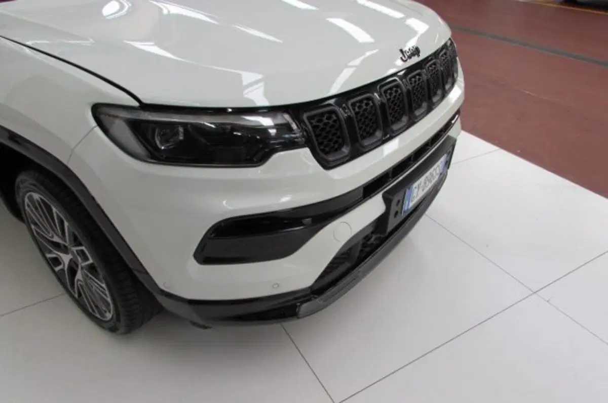 Jeep Compass usata a Milano (16)