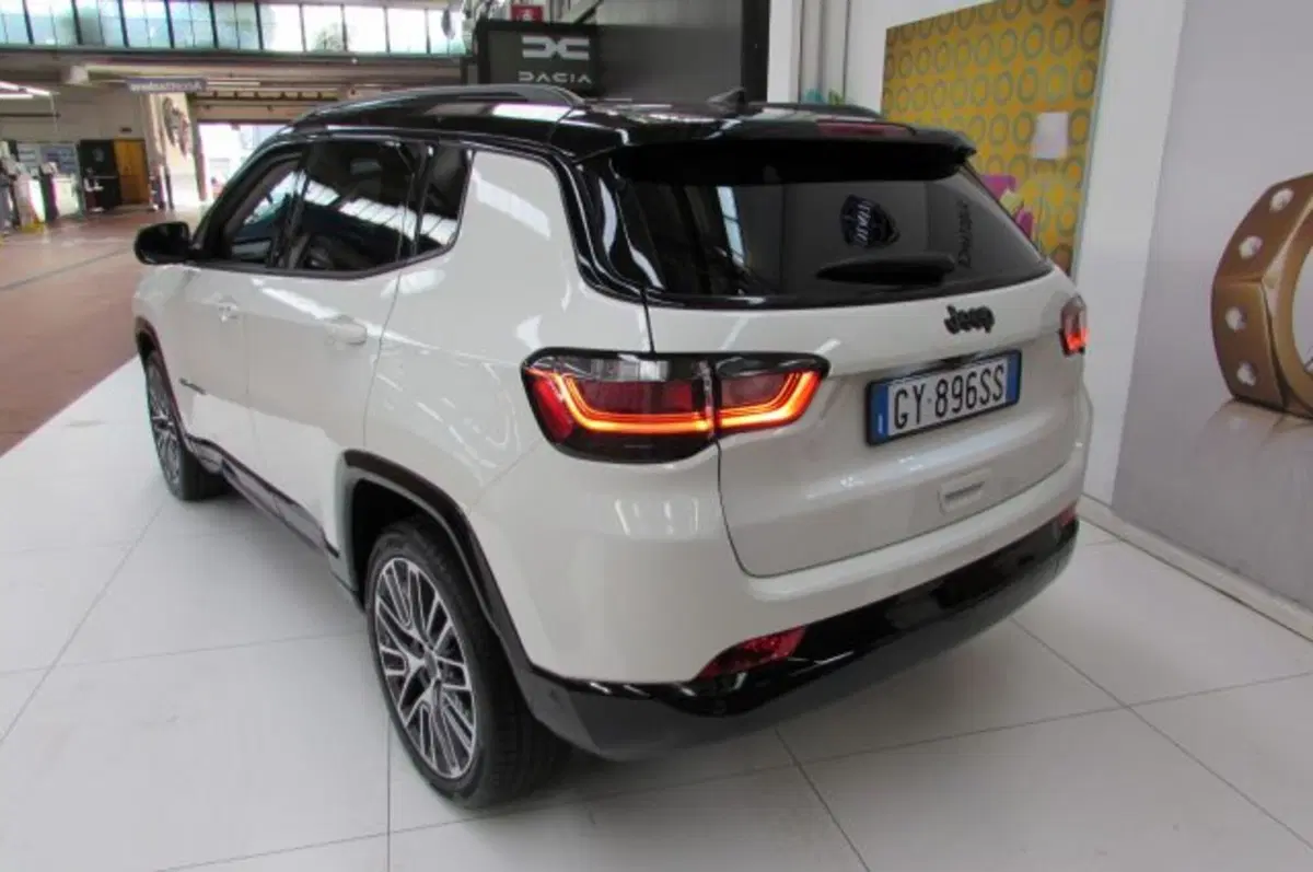 Jeep Compass usata a Milano (4)