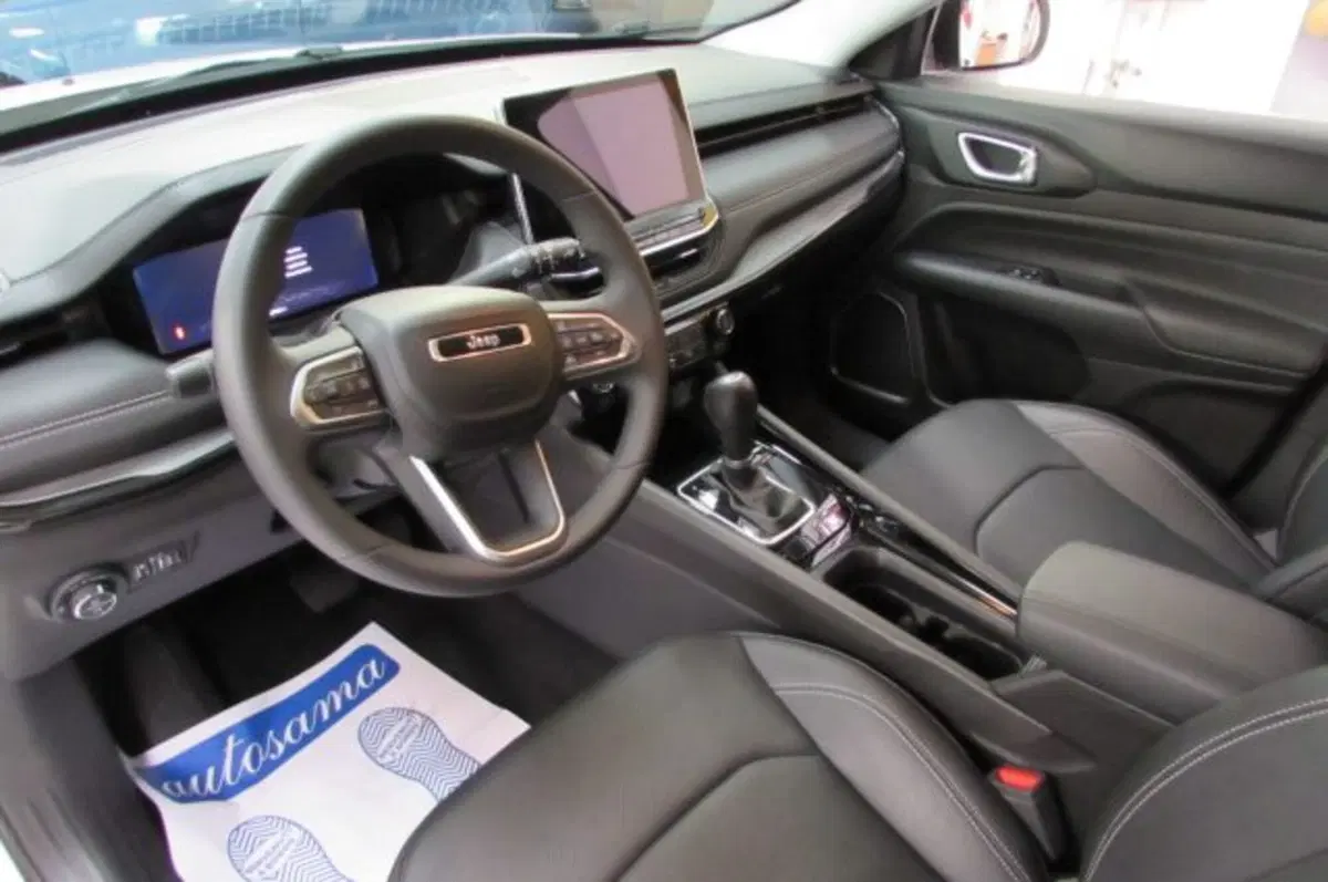 Jeep Compass usata a Milano (8)