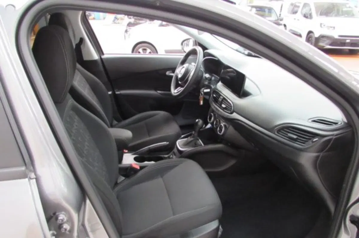 Fiat Tipo usata a Milano (16)