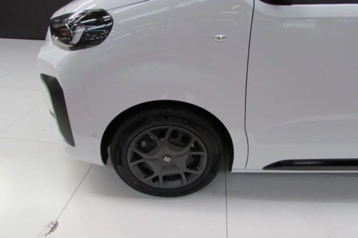 Fiat Ulysse nuova a Milano (6)