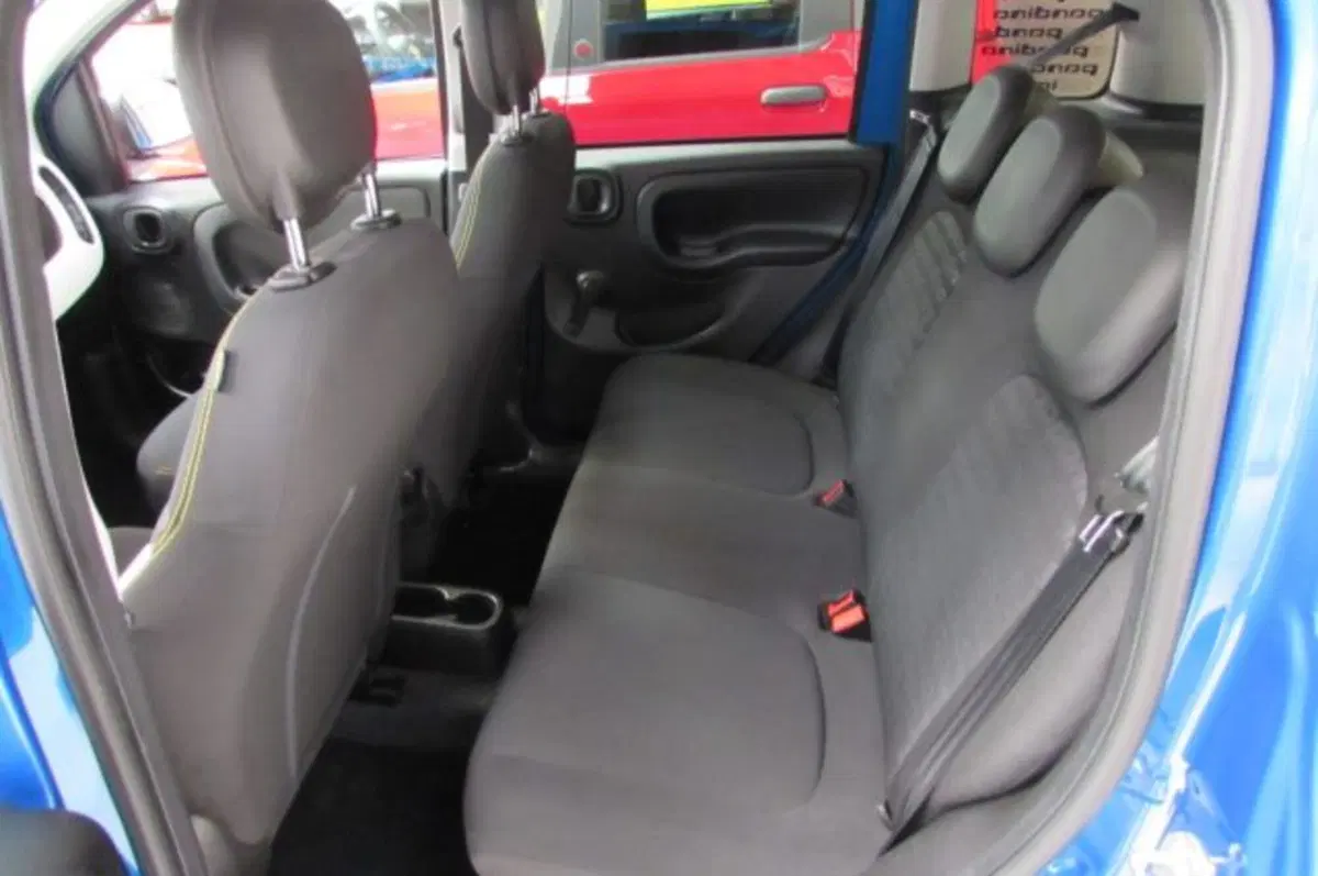 Fiat Panda Cross usata a Milano (12)
