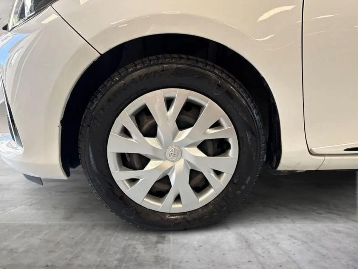 Toyota Yaris usata a Prato (9)