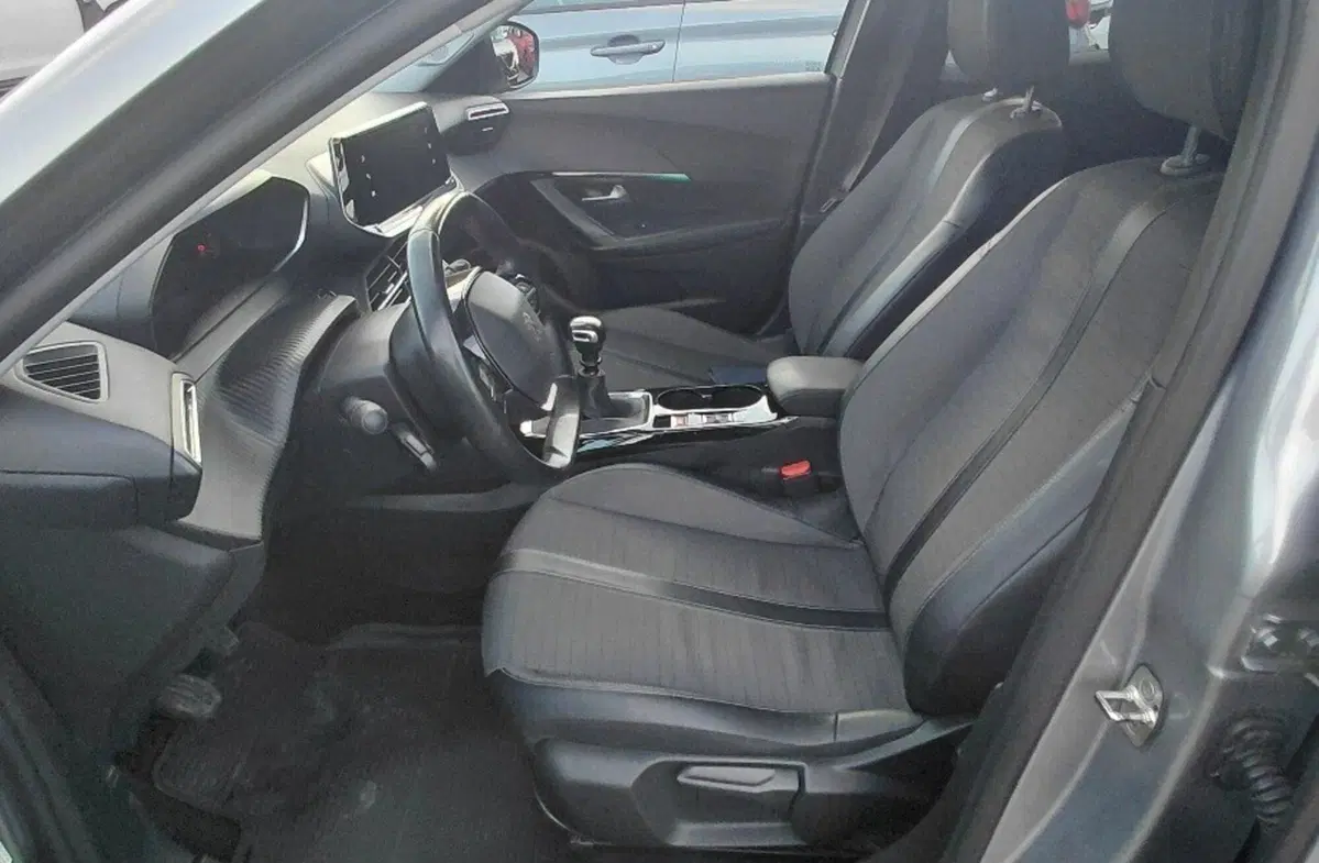 Peugeot 2008 usata a Cosenza (10)