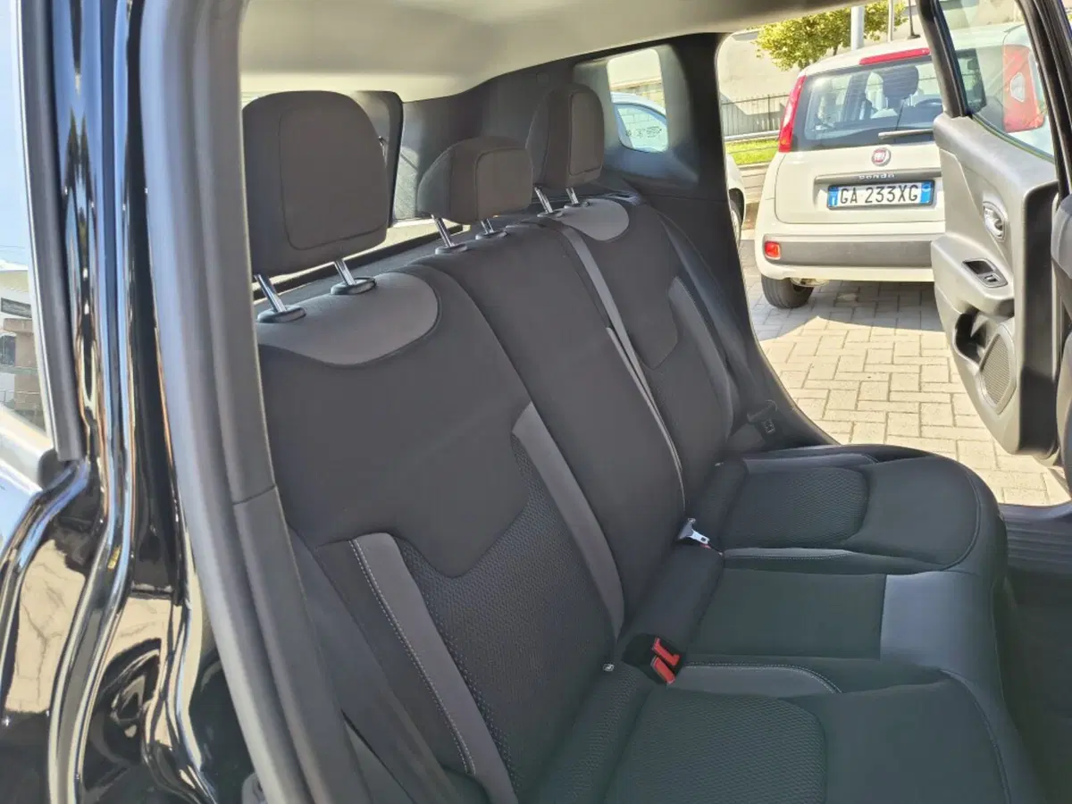 Jeep Renegade usata a Firenze (18)