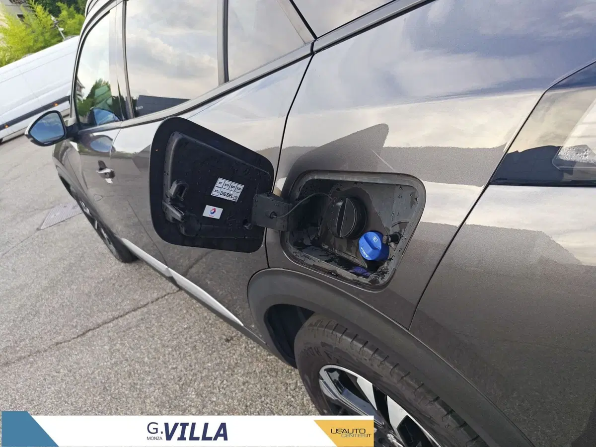 Peugeot 2008 usata a Milano (18)