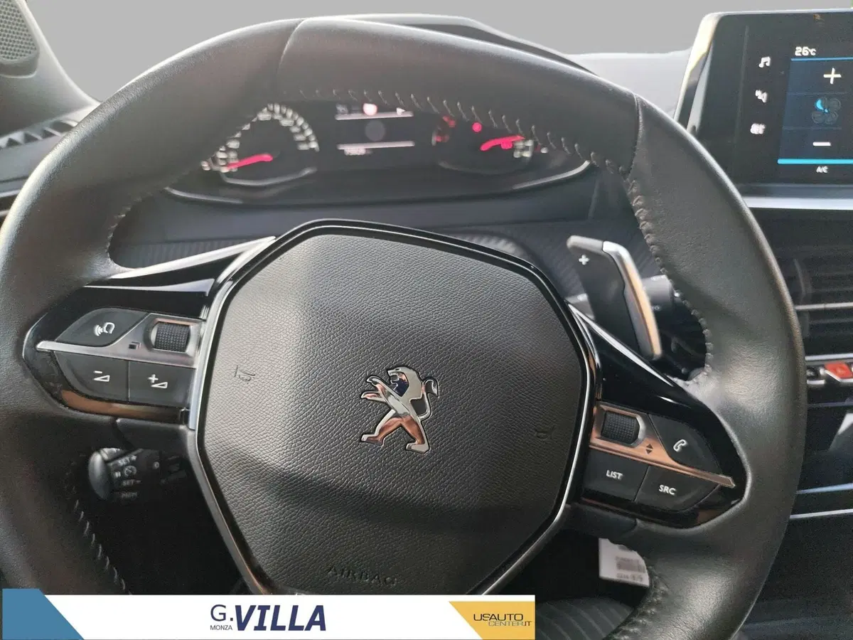Peugeot 2008 usata a Milano (9)