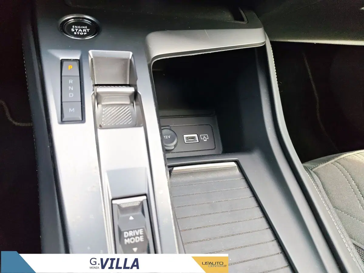 Peugeot 308 usata a Milano (11)