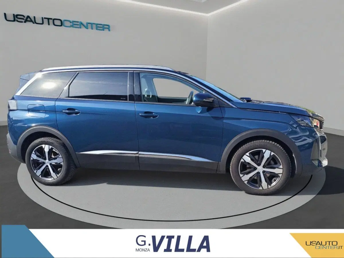 Peugeot 5008 usata a Milano (3)