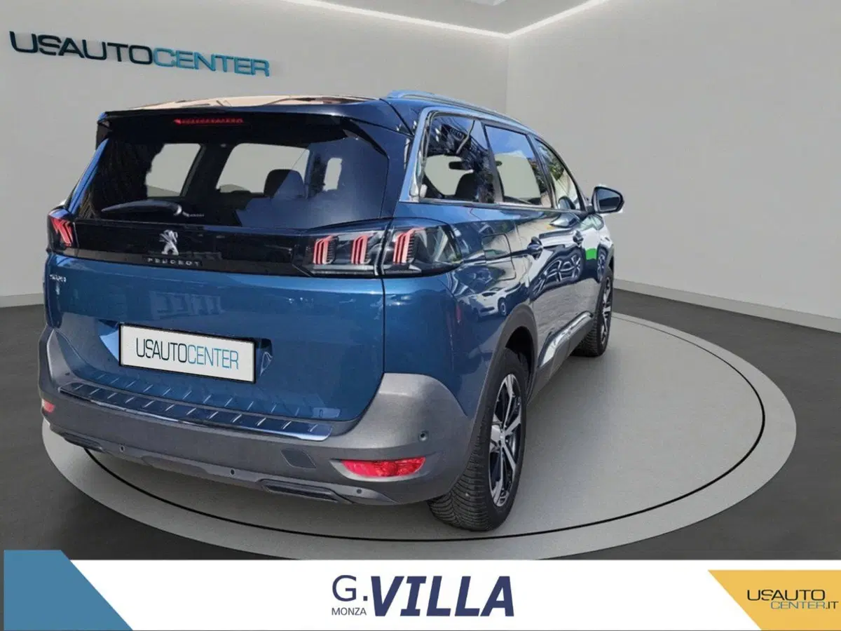Peugeot 5008 usata a Milano (4)
