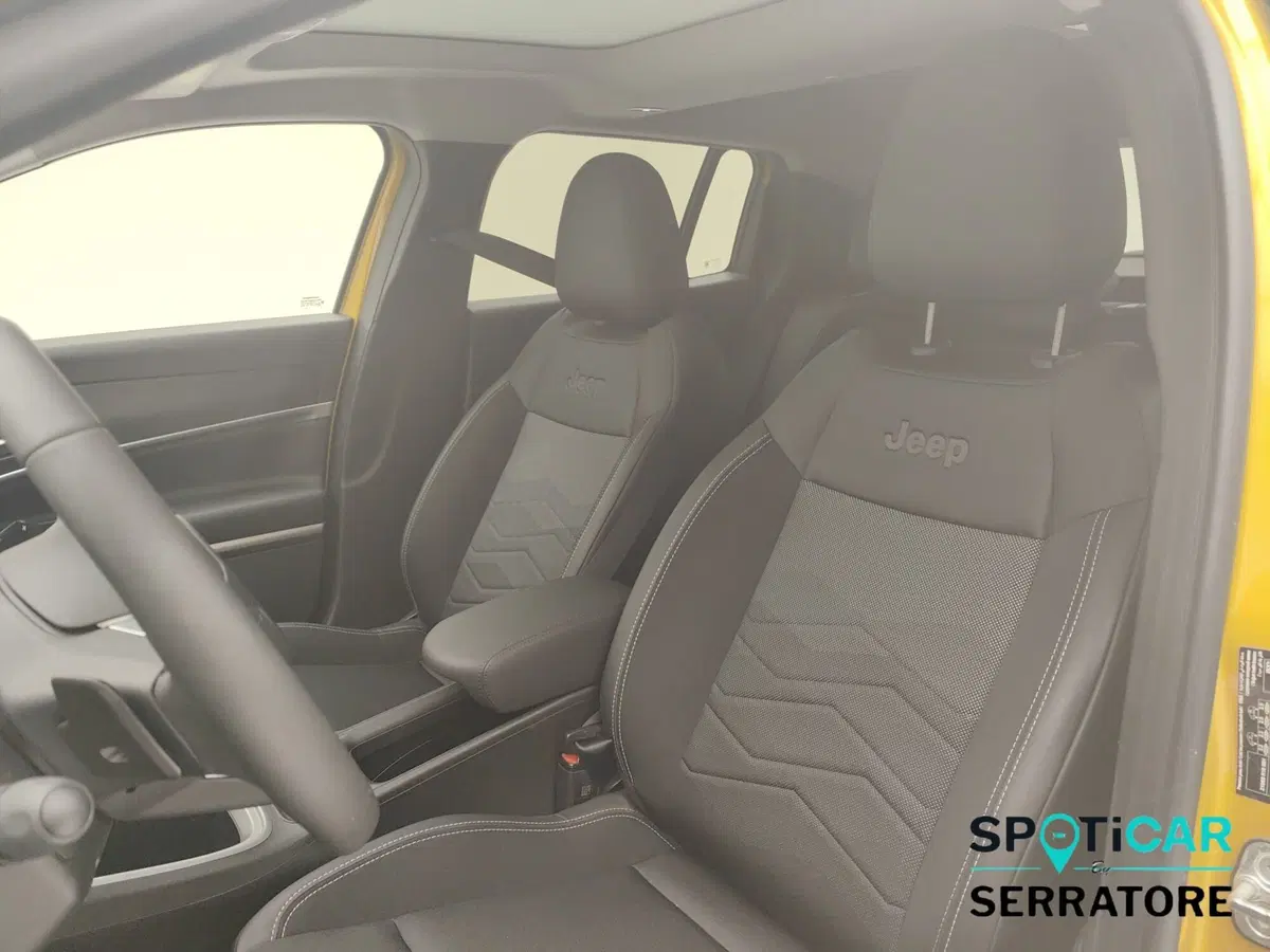 Jeep Avenger usata a Como (12)