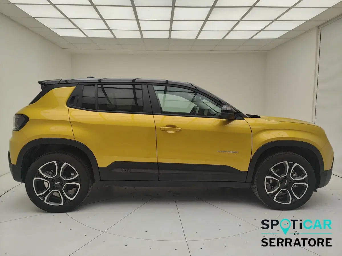 Jeep Avenger usata a Como (20)