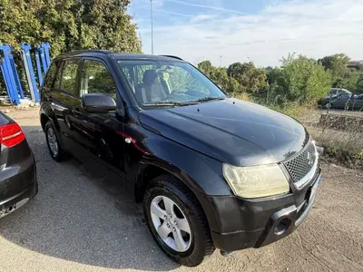 Suzuki Grand Vitara 2.0 16V 5 porte del 2008 usata a Piacenza