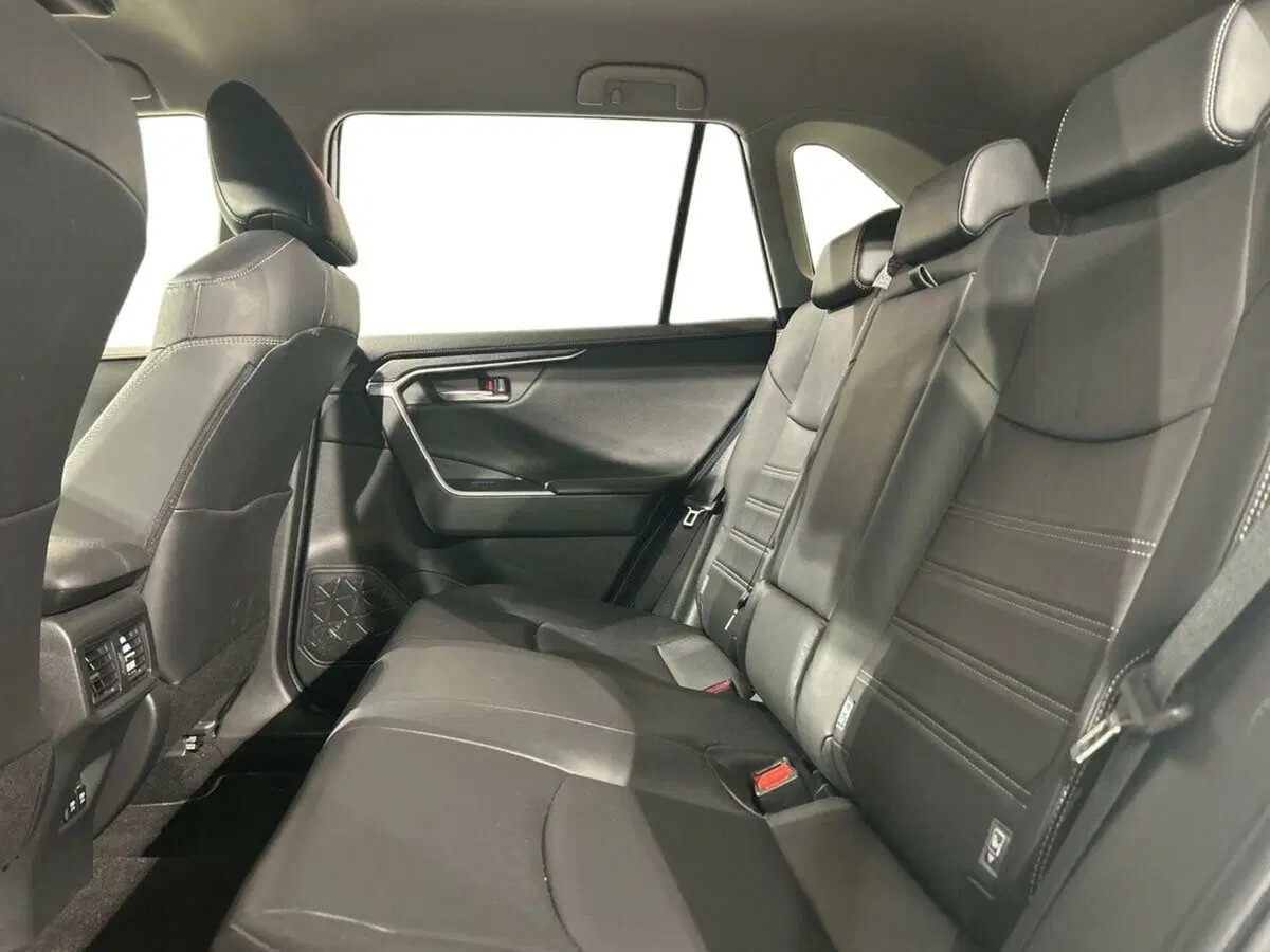 Toyota Rav4 usata a Lecco (11)